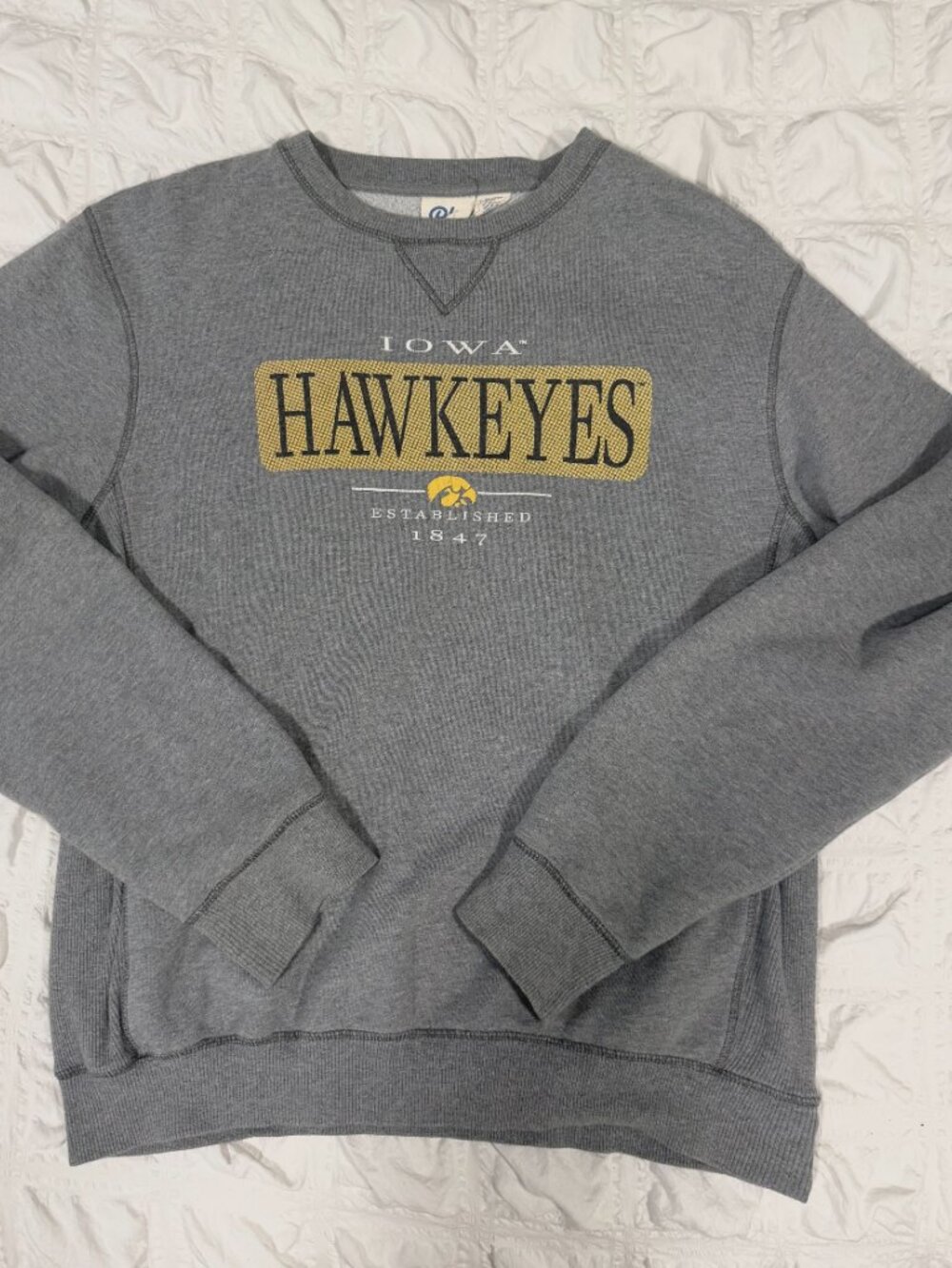 Women's Iowa Hawkeye Crew Neck Sweatshirt